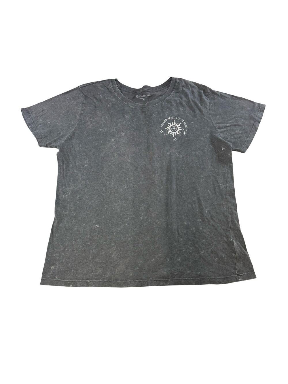Rebellious One XL Women’s Embrace The Magic Celestial Sun Moon Graphic T Shirt
